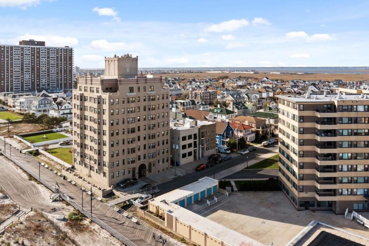 Modern 4Br 2Ba Apt Steps To The Beach Open Living Atlantic City Bagian luar foto